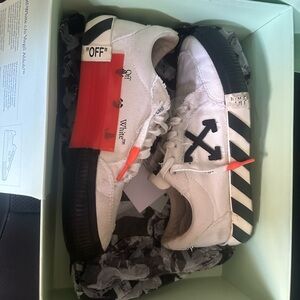 off white vulcanized